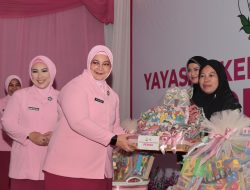 Dukung Gizi Anak, Ketua PYKB Daerah Jatim Berbagi di TK Kemala Bhayangkari Nganjuk