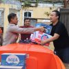 Polri Turun Evakuasi Bantu Warga Korban Banjir di Bekasi dan Depok