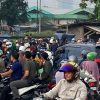 Ketua Pokdar bhayangkara  Resor metro bekasi Langsung Turun tangan , kemacetan d kali malang warung sengon Sukadanau