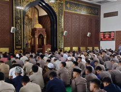 Polda Jatim Gelar Shalat Gaib Wujud Empati Atas Gugurnya 3 Anggota Dalam Tugas di Way Kanan Lampung