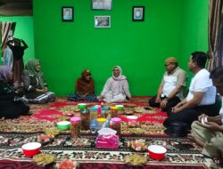 Wakil Bupati Kampar Takziah ke Kediaman Orang Tua Zulfikar Plt. Kadiskomfo Kampar Sekaligus Jalin Silaturrahmi.