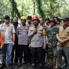 Hari Kedua Evakuasi, Polisi dan Tim SAR Gabungan Berhasil Temukan 9 Korban Longsor di Pacet Mojokerto