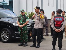 Sinergitas TNI-POLRI Amankan Kunjungan Presiden RI Ke -5 Di Blitar