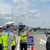 Kapolres Kendal Tinjau Arus Balik di Rest Area 389B Tol Semarang-Batang