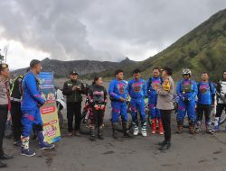 Kapolres Probolinggo Patroli Dialogis di Gunung Bromo Pastikan Keamanan Wisatawan Saat Lebaran