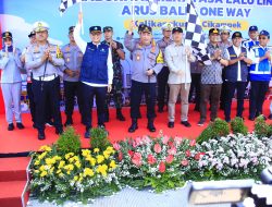 Kapolri Pimpin Pelepasan One Way Nasional Tol Kalikangkung-Cikampek