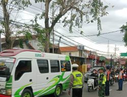 Polres Bojonegoro Tingkatkan Pengawasan di Jalur Perbatasan Pastikan Arus Balik Lebaran Lancar