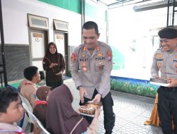 Program Pasabber Kapolres Situbondo Berbagi Makanan Bergizi Untuk Anak Berkebutuhan Khusus