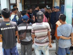 Masyarakat Desa Kijang Jaya Demo : Tuding Kades Perjual Belikan Aset Desa Sekitar 3,7,M