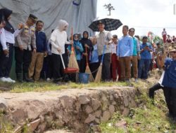 Kunjungan Bupati OKI di Desa Kayu Labu, Dalam Rangka Meluncurkan Gebrak dan Digitalisasi Administrasi Desa