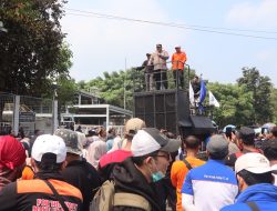 Polisi Lakukan Pengawalan, Peringatan Hari Buruh di Pasuruan Berlangsung Kondusif