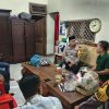 Dukung Proses Pemulihan, Kapolres Nganjuk Jenguk Kasat Binmas di Prambon