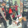 Polisi Gelar Razia Miras di Probolinggo Jaga Kondusifitas Jelang Libur Waisak