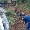 Duka di Tengah Hujan, Harapan Tumbuh dari Aksi TNI dan Warga