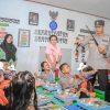 Wujudkan Asta Cita, Polres Ngawi Berbagi Makanan Bergizi dan Susu di Taman Kanak – kanak