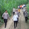 Kolaborasi, Polres Kediri Kota Bersama Pemkab Tangani Bencana Banjir di Mojo