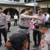 Kapolres Pelabuhan Tanjung Perak Pimpin Upacara Kenaikan Pangkat 47 Personil