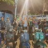 Cangkrukan Satlantas Polres Tanjung Perak Bersama Komunitas Vespa, Pererat Hubungan dan Sosialisasi Operasi Patuh Semeru 2025″