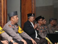 Polres Nganjuk Tekankan Disiplin Salat Lewat Binrohtal di Masjid Al Ikhlas