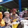 Wakapolri Beri Perhatian Khusus Kepada Biarawati dan Lansia Saat Bakti Sosial di Polsek Genuk