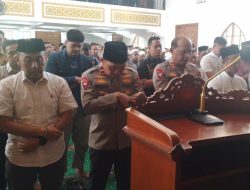 Polda Jatim Gelar Sholat Ghoib untuk Almarhum Driver Ojol Affan Kurniawan