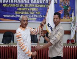 Muhammad Saleh Kembali Resmi Jabat Ketum PBVSI Kampar Periode 2025-2029.