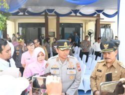 Polri Untuk Masyarakat : Polres Bondowoso Berbagi Sembako Untuk Ojol Sambut Hari Lalu Lintas Bhayangkara ke – 70
