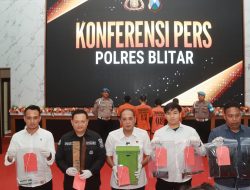 Polres Blitar Berhasil Ungkap Kasus Pencurian 4 Tersangka Diamankan