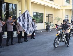 Polwan Polres Nganjuk Rayakan Hari Jadi ke-77 dengan Bansos 80 Paket Sembako