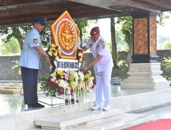 Dankodiklatal Pimpin Ziarah Nasional ke Makam Bung Karno, Refleksi Semangat Juang Menyambut HUT ke-80 TNI