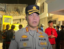Polda Jatim Bantu Evakuasi Korban Runtuhnya Bangunan Pesantren di Sidoarjo