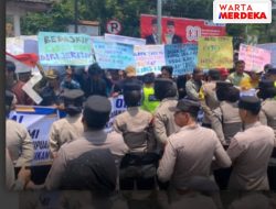 282 Personel Gabungan Amankan Aksi Damai Warga Pematang Panggang di PN Kayuagung
