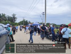 Aksi Demo Warga Desa Danaulancang berserta Pemuda Karang Taruna Senama Nenek dan karang Taruana Desa Danau lancang Unjuk Rasa Depan PT IKS