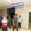 Danrem 084/Bhaskara Jaya Jenguk Korban Robohnya Gedung Ponpes Al-Ghozini di Sidoarjo