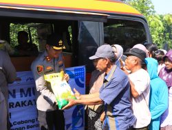 Polres Ngawi Berbagi Warga Desa Pacing : Terimakasih Pak Polisi