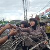 Polrestabes Surabaya Libatkan Tim Negosiator Polwan, Beri Layanan Pengamanan Aksi Ribuan Santri di DPRD Jatim