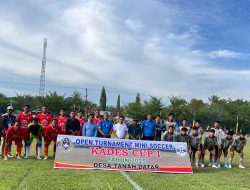 Camat Tapung Hulu, Nuryadi, SE, secara resmi membuka Open Turnamen Mini Soccer Kades Cup I Tahun 2025