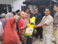 Insan Pers dan Polsek Tapung Hulu Gelar Bakti Sosial di Hari Kesehatan Mental Sedunia