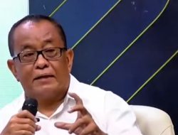 Prabowo Dianggap Pasang Badan Buat Jokowi soal Whoosh