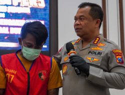 Polrestabes Surabaya Amankan Tersangka Penganiayaan Berujung Maut di Simpang Dukuh