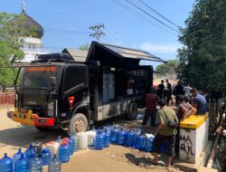 Brimob Polri Kerahkan 13 Randurlap dan 8 Water Treatment, Perkuat Pelayanan Pascabencana di Aceh, Sumut, dan Sumbar