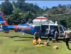 Polri Kirim Logistik Lewat Udara ke Palambayan, Dukung Penanggulangan Banjir Sumatera Barat