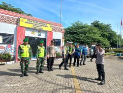 Aparat Gabungan Gelar Pos Pengamanan Operasi Lilin TA 2025 di Rest Area 726 Wringinanom