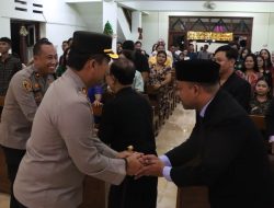 Kapolres Nganjuk Sambangi Gereja, Sampaikan Ucapan Selamat Natal 2025