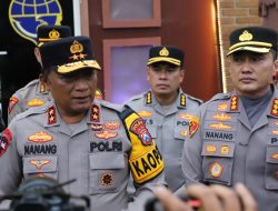 Kapolda Jatim Tinjau Pos Pengamanan di Malang Raya Pastikan Nataru Aman
