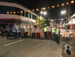 Awal Tahun Tancap Gas, Polres Tanjung Perak Bersama TNI Patroli Cipta Kondisi, Jamin Keamanan Warga.