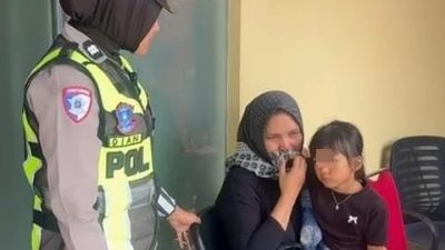 Kesigapan Polisi di Magetan Temukan Anak Terpisah dari Orang Tuanya di WisataTelaga Sarangan
