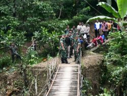 Danrem Untoro Tinjau Lokasi Pembangunan Jembatan Gantung di 3 Wilayah Jajarannya