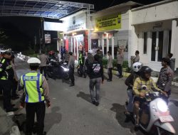 Harkamtibmas, Polres Pelabuhan Tanjung Perak Terus Gelar Pemeriksaan Kendaraan di Pospol Suramadu.