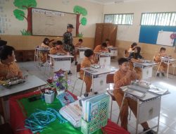 Babinsa Hadir di Sekolah, Program Makan Bergizi Gratis Disambut Antusias Siswa